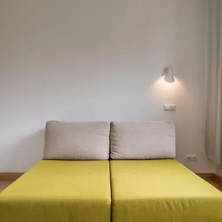 Apartman Stunning 2 Bedroom In Quite Part Of *